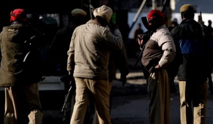 लुधियाना : नशा तस्करी की सूचना पर छापेमारी करने गयी पुलिस पर हमला कर आरोपी फरार