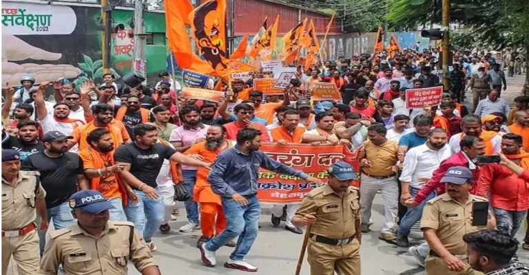 नूंह में आज फिर निकलेगी VHP की जलाभिषेक यात्रा, इंटरनेट समेत स्कूल-कॉलेज बंद